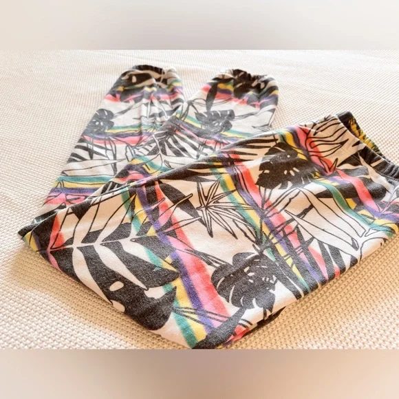 WILDFOX Colorful Black & White Tropical Joggers Sweatpants - Picture 2 of 10